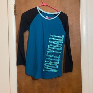 this a a long sleeve justice shirt for a volleyball player !!